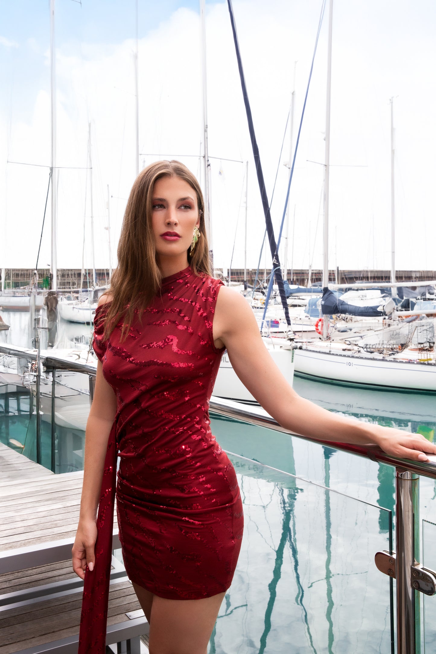 Off-Shoulder Sparkle Red Mini Bodycon Party Dress