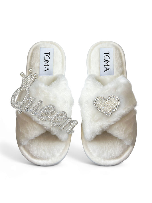 Bridal Faux Fur White Slippers "Queen Heart"