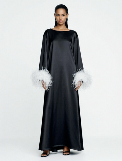 Jess Maxi Maxi Black Party Dress With White Feathers